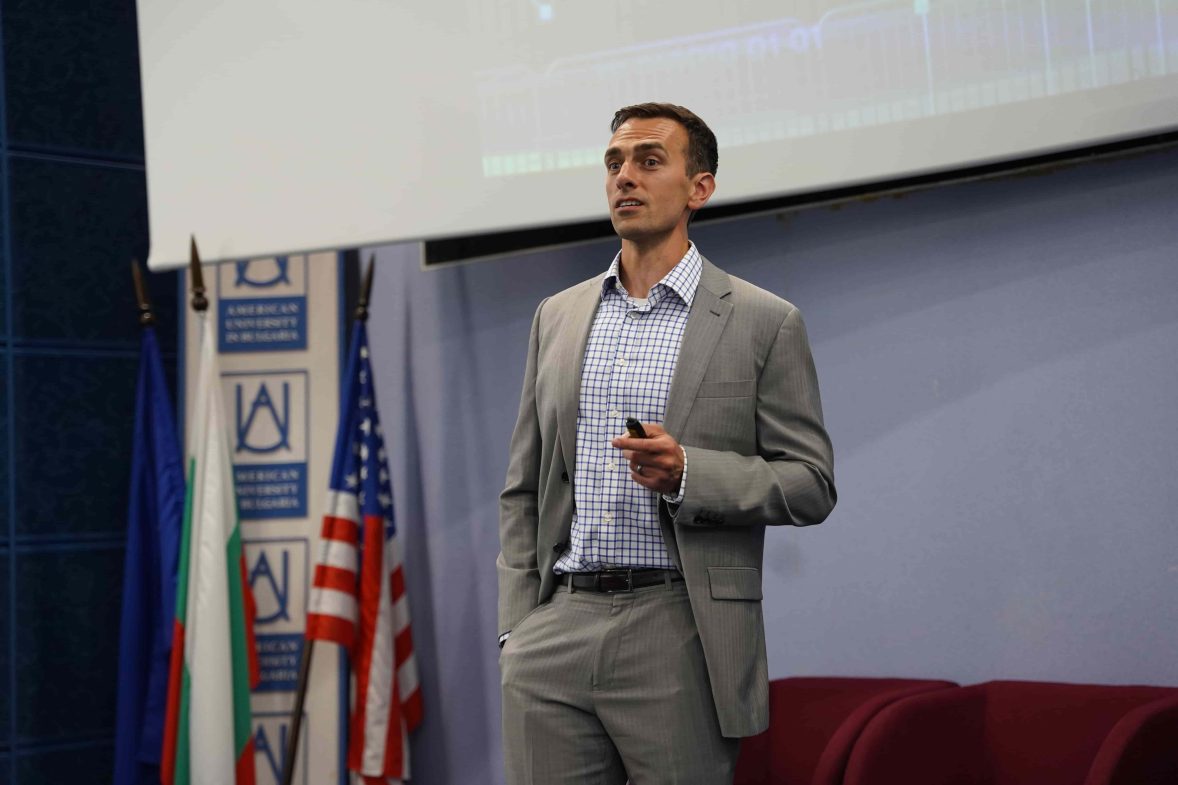 EMBA Leadership Talks: “National Cybersecurity: Establishing Resiliency in an Uncertain Age”