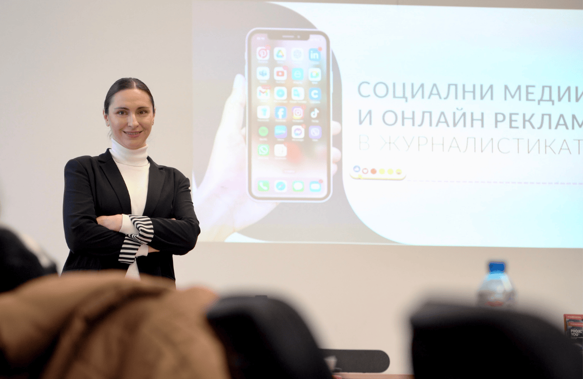 Local Journalists Dive Into the Marketing World