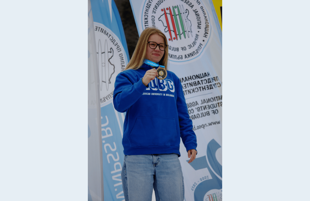 Andrea Kotsinova: A Bright Star in Bulgaria’s Snowboarding Lineup